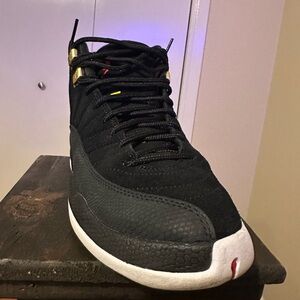 Worn only 3 times
Still in box